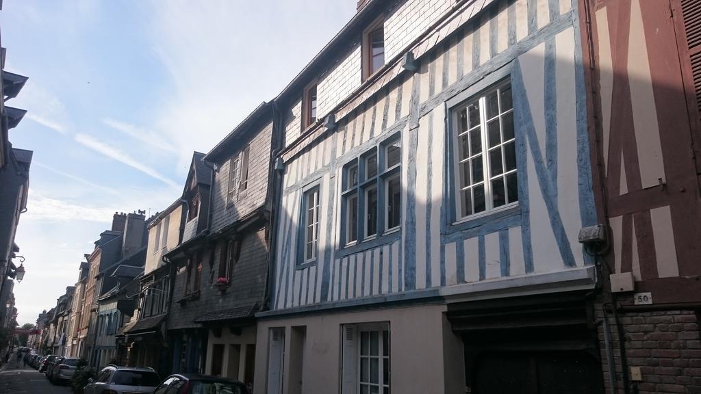 La Cabane Du Pecheur Honfleur Exterior photo
